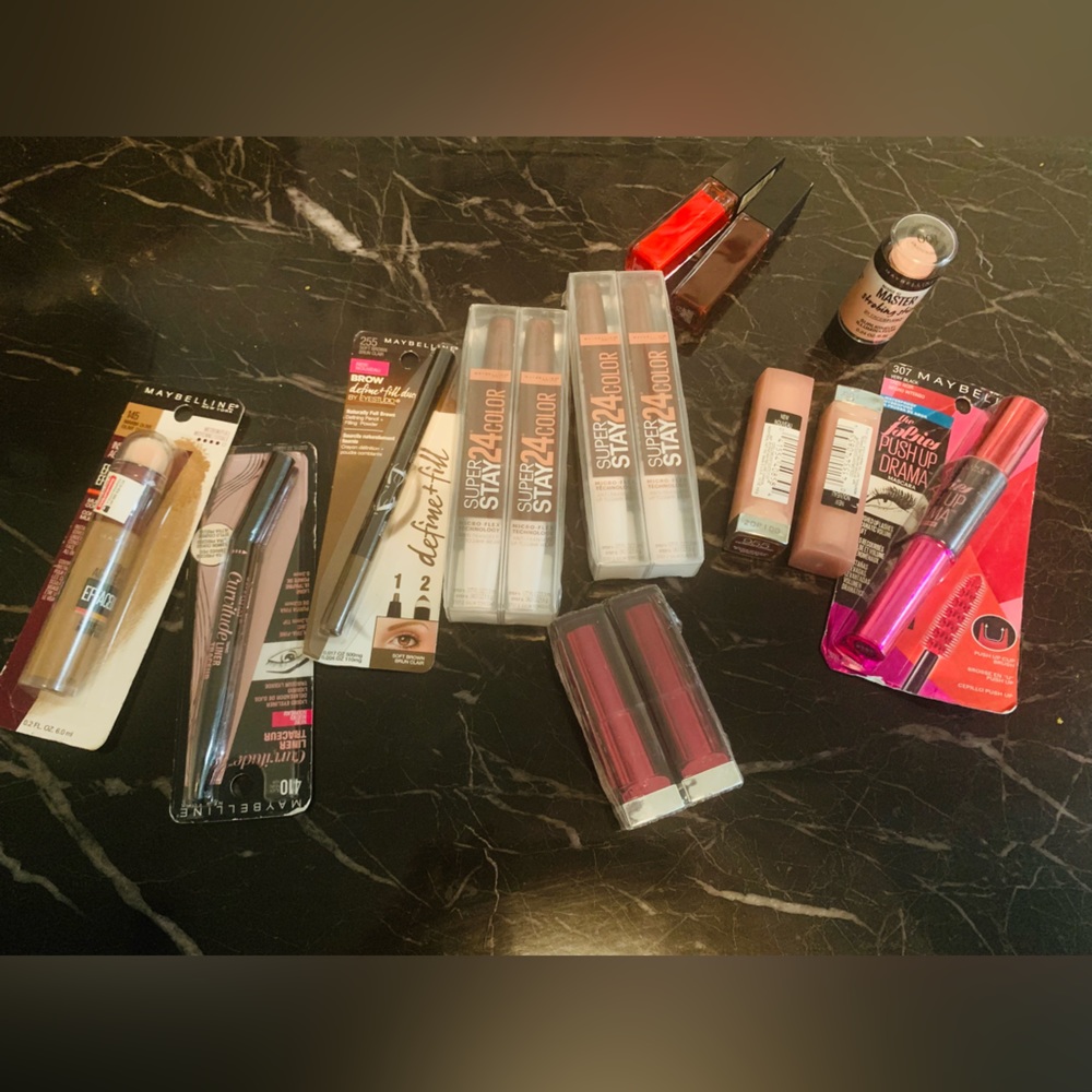 Maybelline makeup sets 100 pieces New